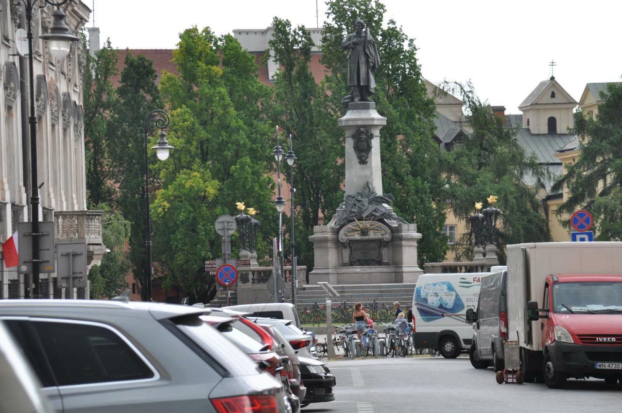 Stare Miasto - Trebacka Warschau Buitenkant foto